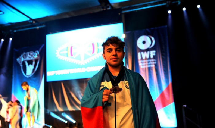 Азербайджанский тяжелоатлет завоевал бронзу